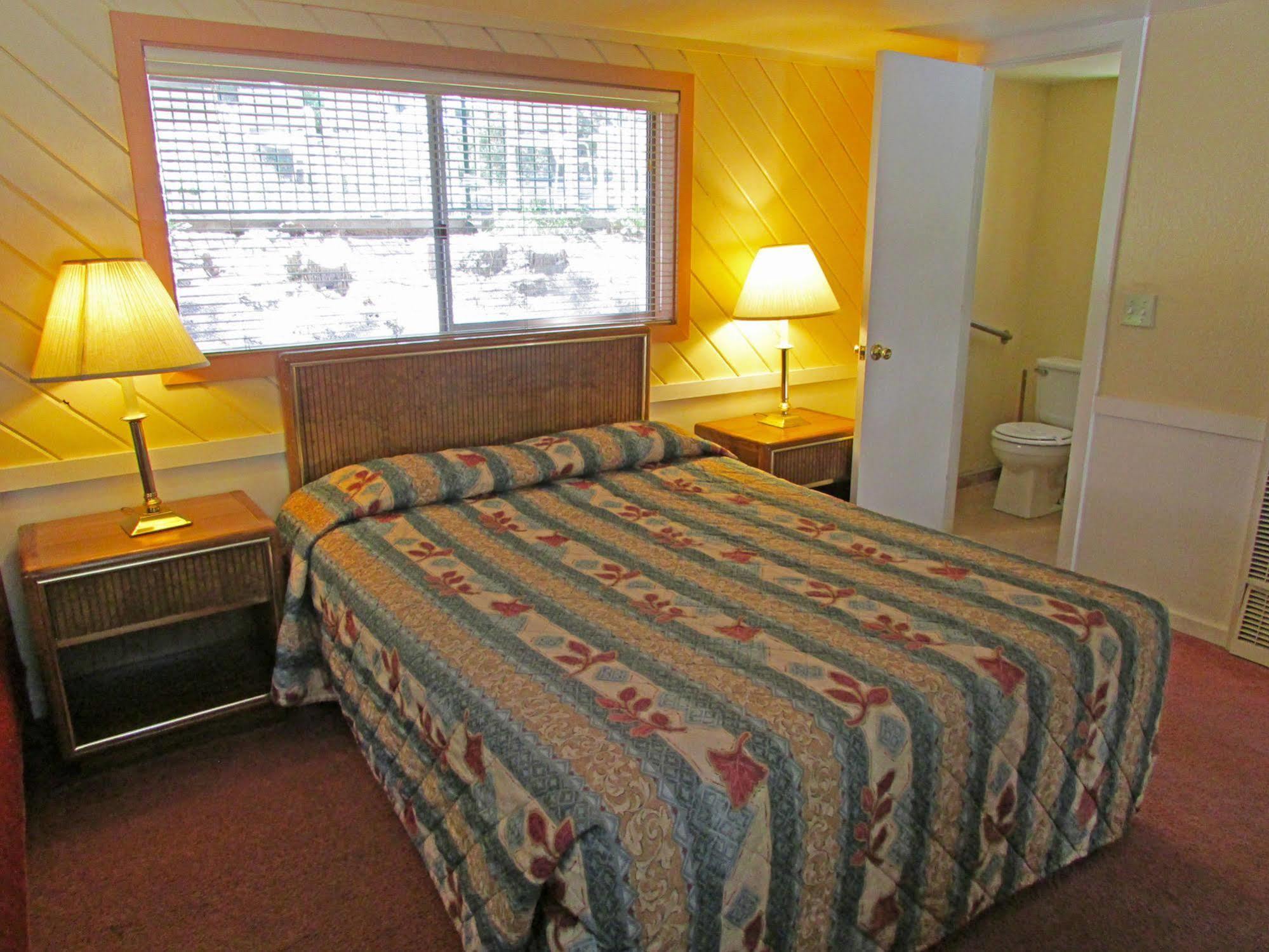 Arrowhead Ranch Hotell Lake Arrowhead Exteriör bild